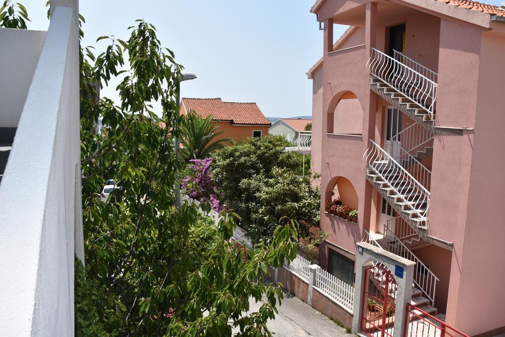 Apartments Mistral オレビック エクステリア 写真